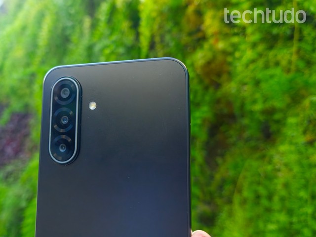 Preço de celular da Samsung 'derrete' e chega a menor valor histórico