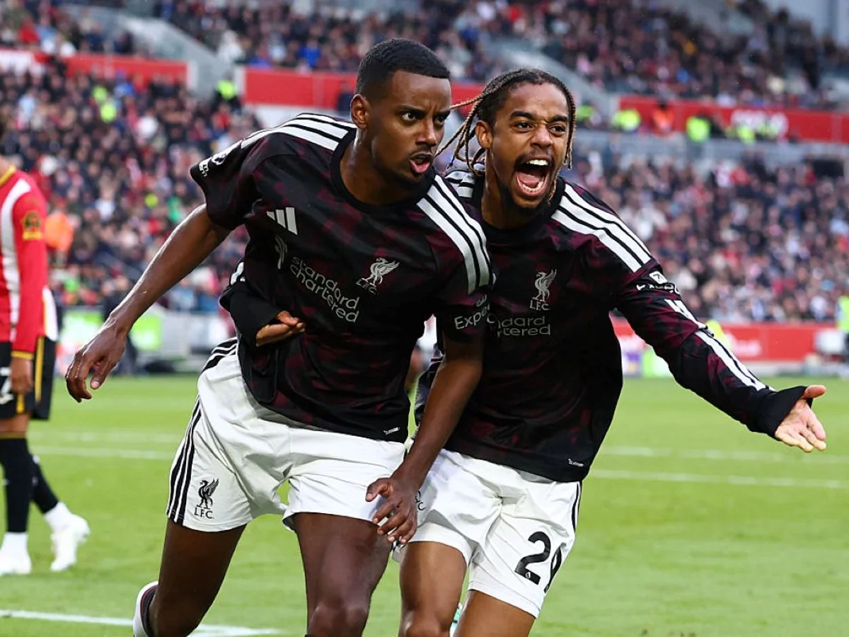 Premier League: Liverpool vira contra o Brentford e vence fora de casa