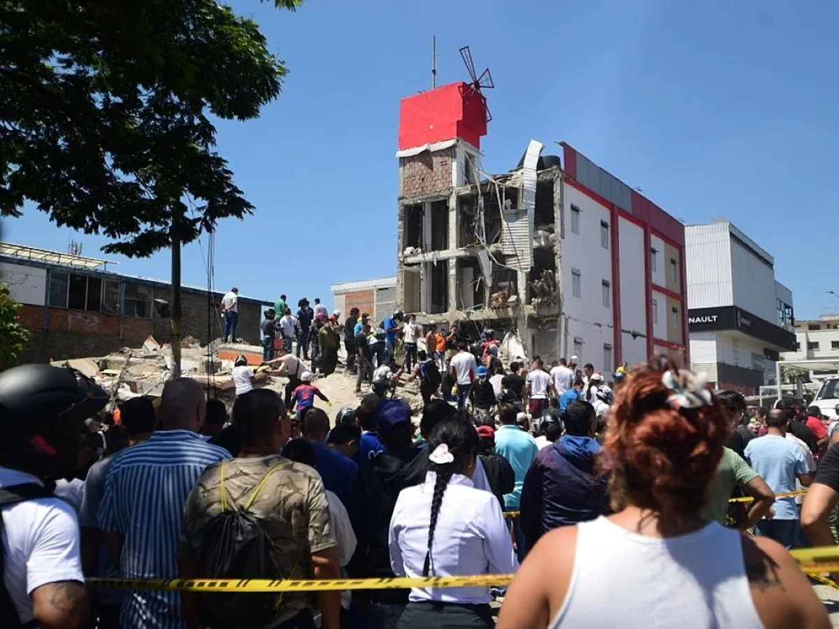 Primeira-dama da Colômbia nega irregularidades em doações após terremoto