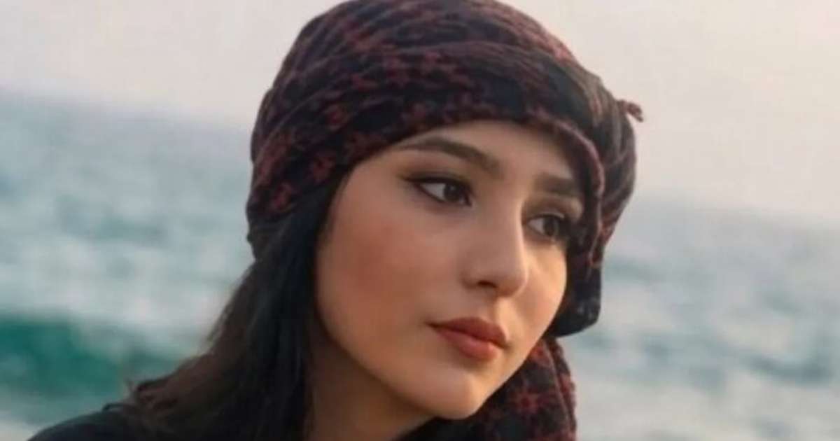 Estudante iraniana é condenada à morte por blasfêmia em post nas redes sociais