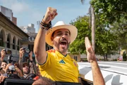 Em live com Flávio e Eduardo, Espriella diz que se inspirou em Bolsonaro
