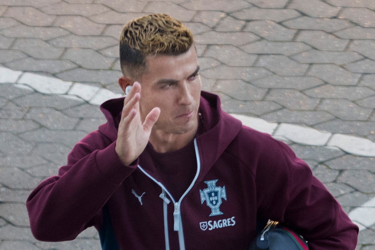 Ex-atacante de Portugal critica Cristiano Ronaldo: "Convivi com Pelé e Maradona e nunca vi uma coisa dessas"