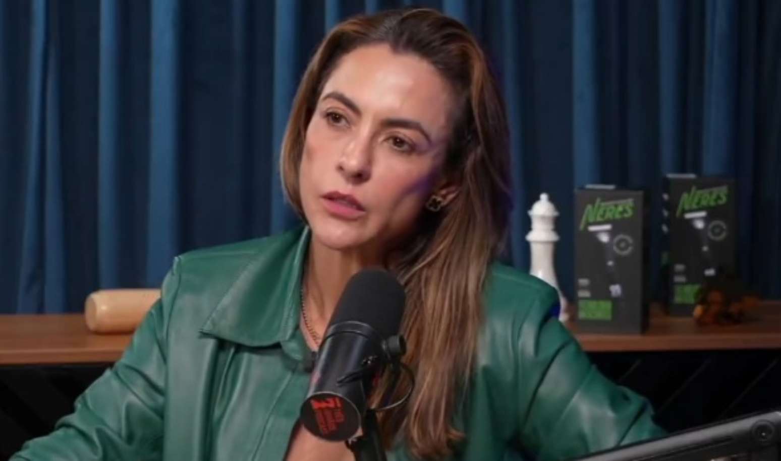 A senadora Soraya Thronicke durante entrevista ao podcast 3 Irm&atilde;os