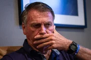 Michelle fala sobre estado de saúde de Bolsonaro: "Confio em Deus"