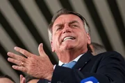 Michelle fala sobre estado de saúde de Bolsonaro: "Confio em Deus"