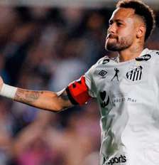 Neymar durante empate do Santos com o Flamengo, partida em que marcou dois gols Foto: Raul Baretta/Santos FC
