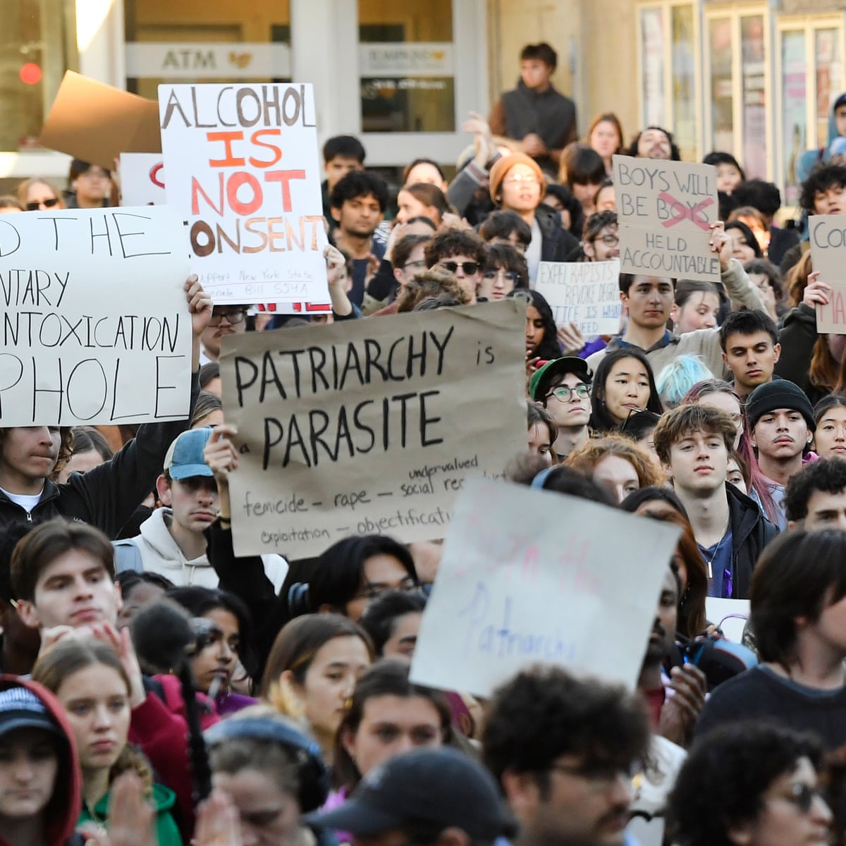 'Será que isso é pouco e tarde demais?': estudantes de Cornell sobre a resposta da escola às acusações de estupro em grupo