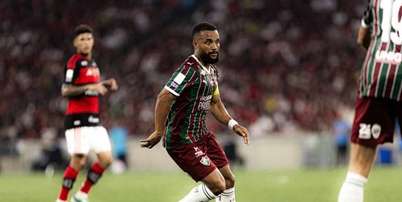 O lance da reclama&ccedil;&atilde;o do Fluminense neste domingo - Foto: Reprodu&ccedil;&atilde;o de v&iacute;deo / Jogada10
