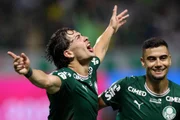 Interino do Corinthians defende Memphis e fala sobre chegada de Seedorf