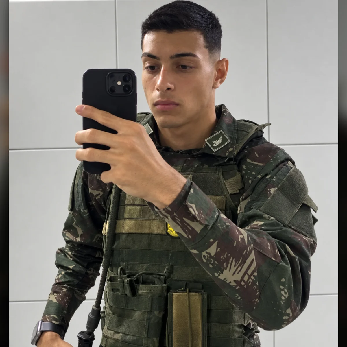 Soldado do Exército desaparece de quartel com fuzil e 20 munições em PE