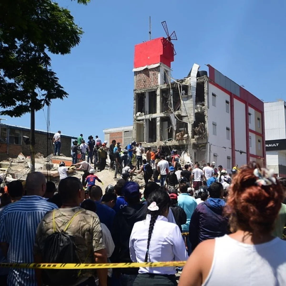 Primeira-dama da Colômbia nega irregularidades em doações após terremoto